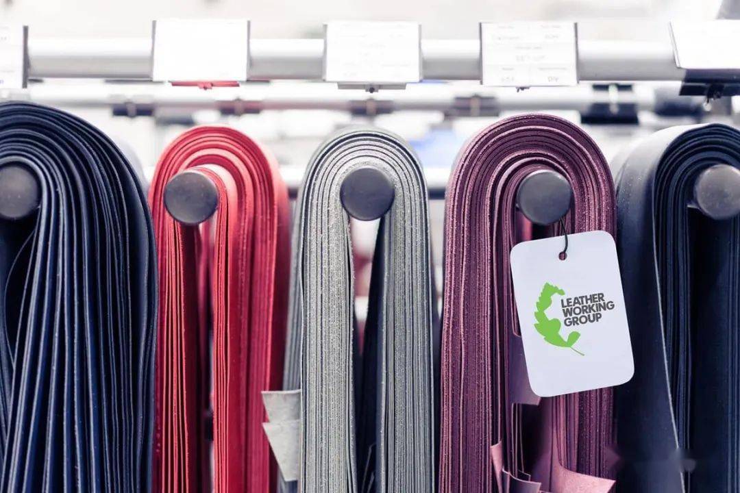 賓利成為首個(gè)獲得全球皮革工作組織認(rèn)證的汽車品牌，邁出可持續(xù)發(fā)展新步伐